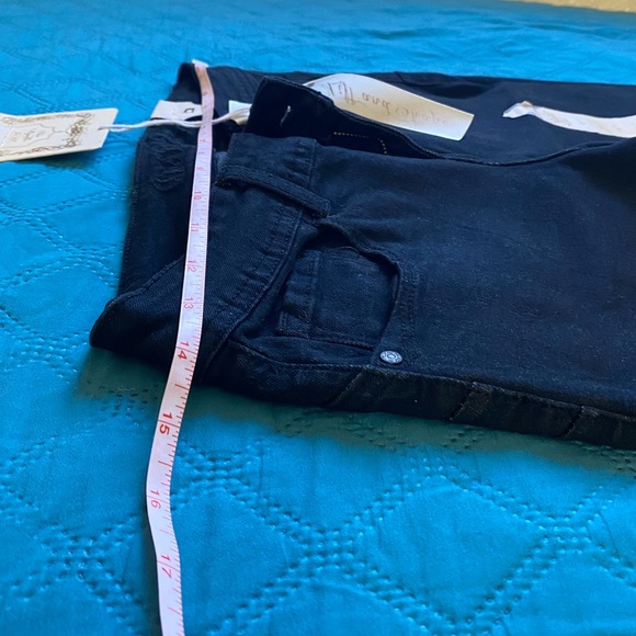 NEW Size 6 Mid Rise Skinny Pants - Picture 2 of 5